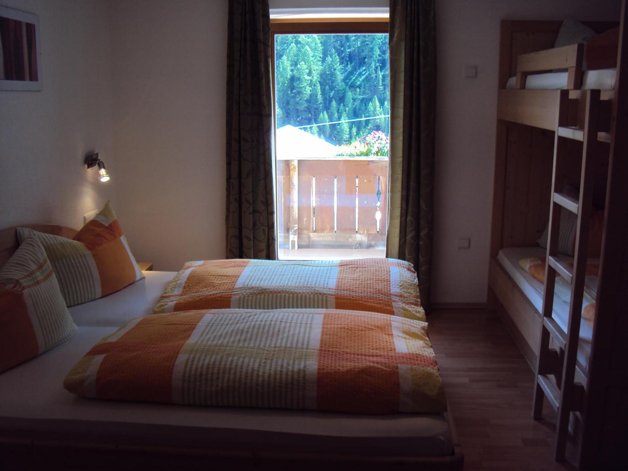 Hotel Haus Fliri Graun im Vinschgau Zimmer foto