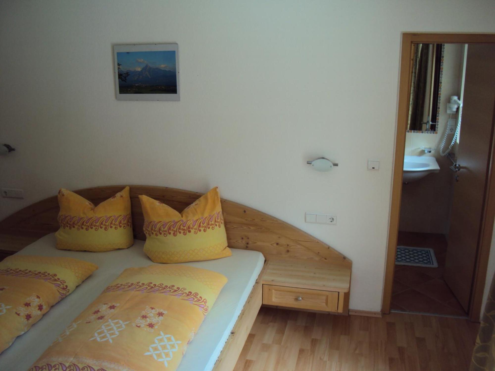 Hotel Haus Fliri Graun im Vinschgau Zimmer foto