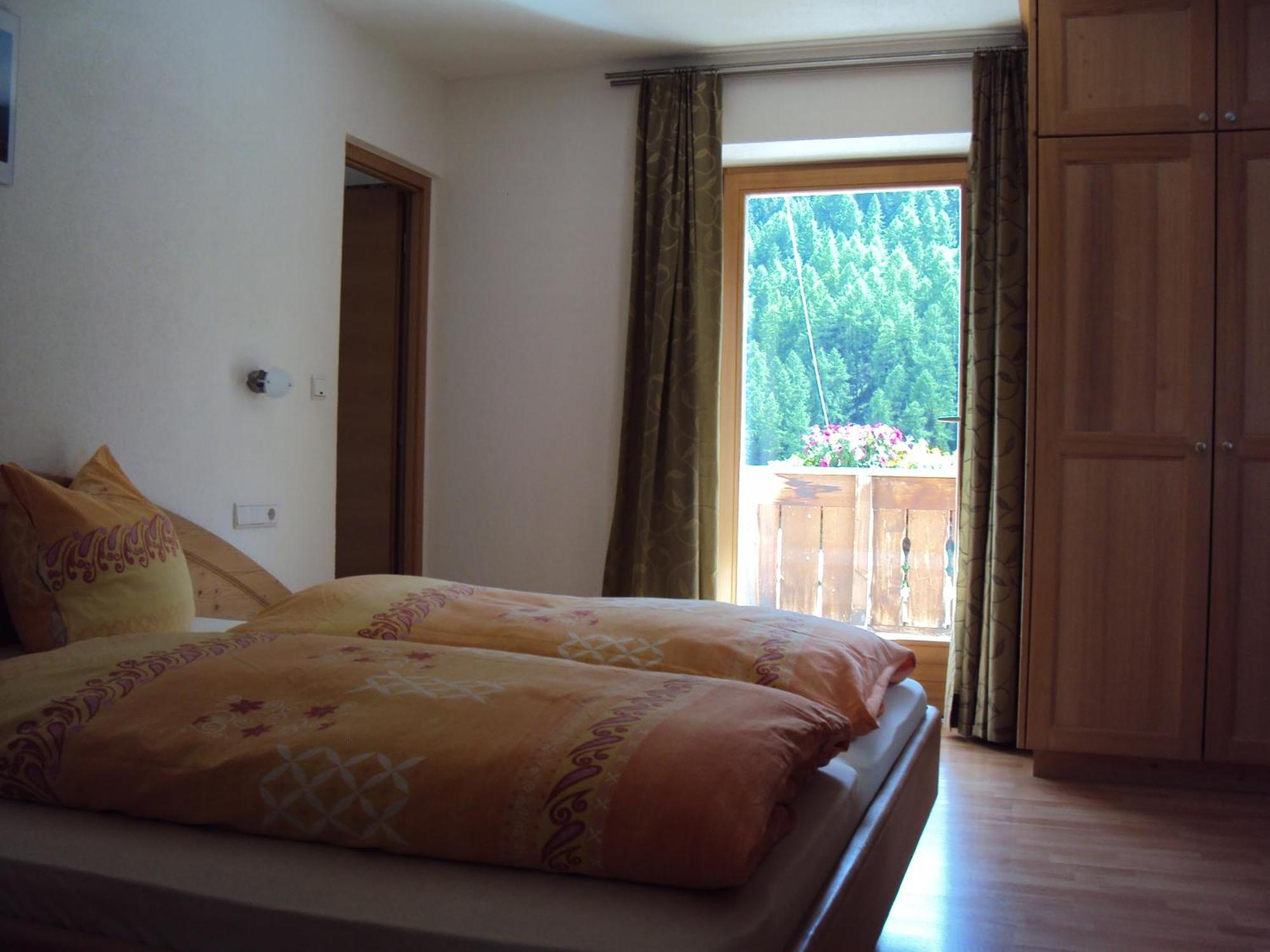Hotel Haus Fliri Graun im Vinschgau Zimmer foto