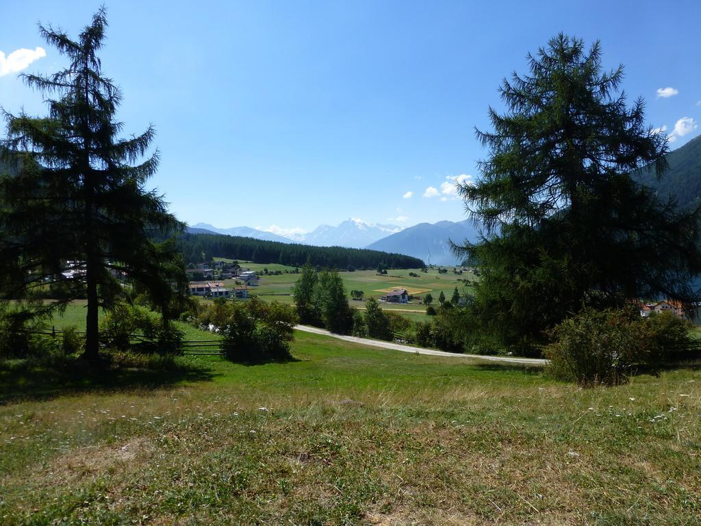 Hotel Haus Fliri Graun im Vinschgau Exterior foto