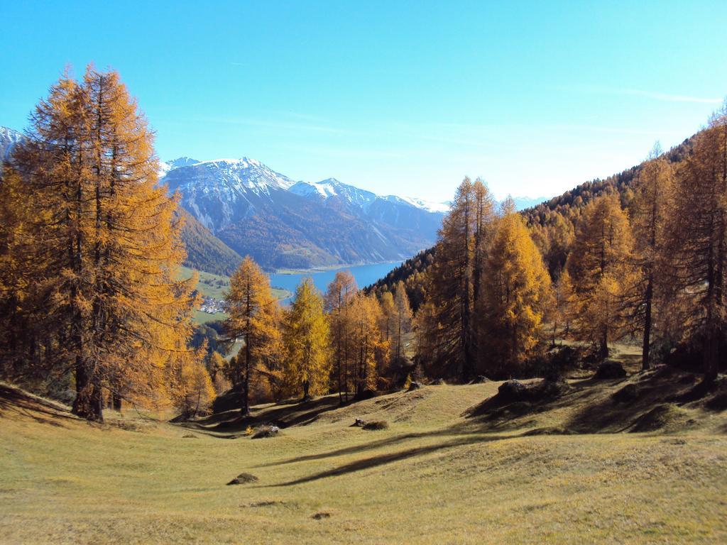 Hotel Haus Fliri Graun im Vinschgau Exterior foto